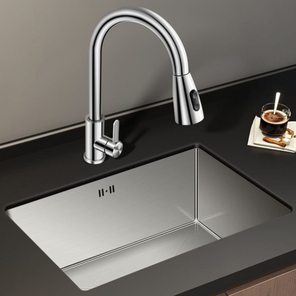 Undermount sink with faucet