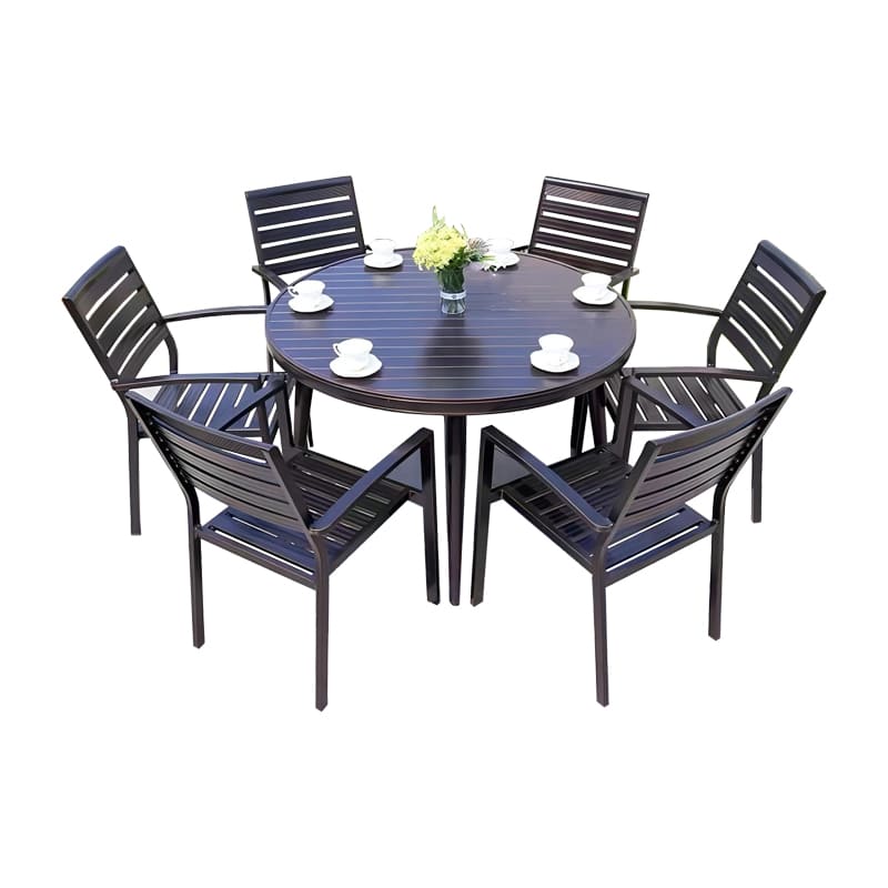 round outdoor dining table and chairs